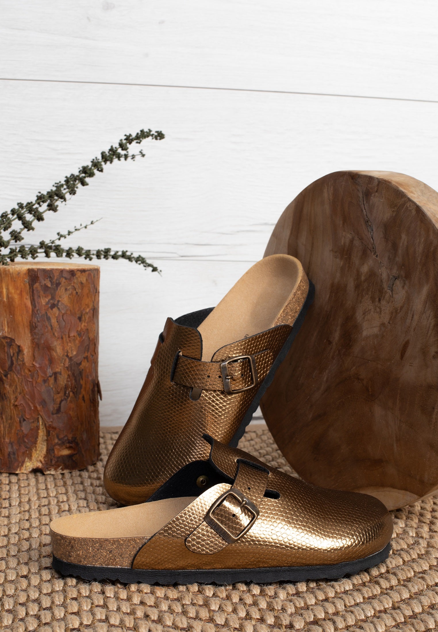 Moke Bronze Clogs