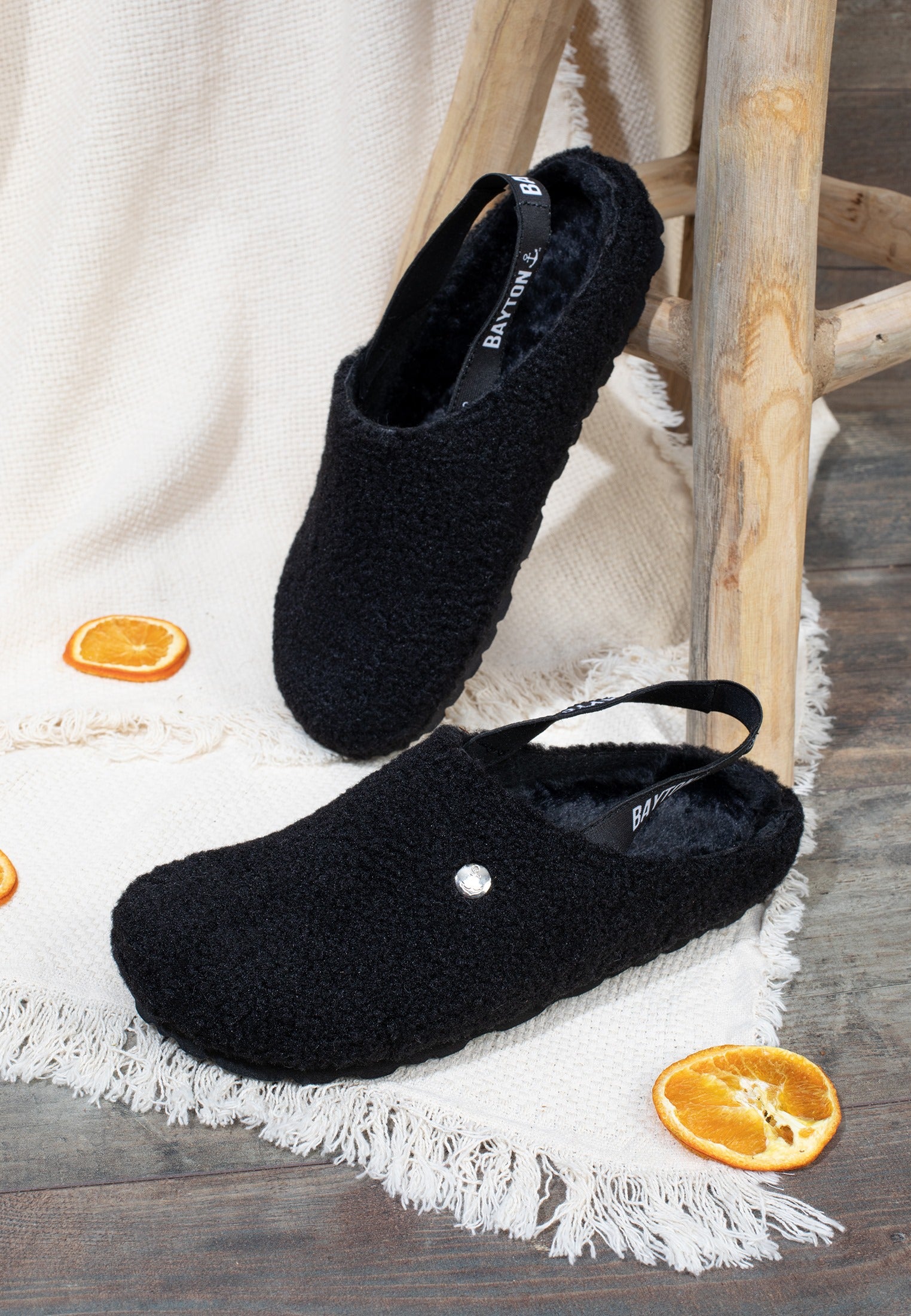 Black Ural Clogs