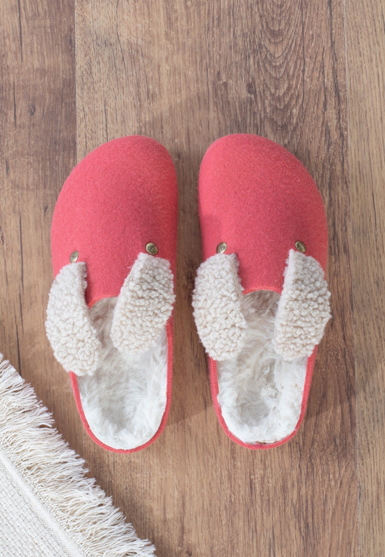 Coral Apennine Clogs