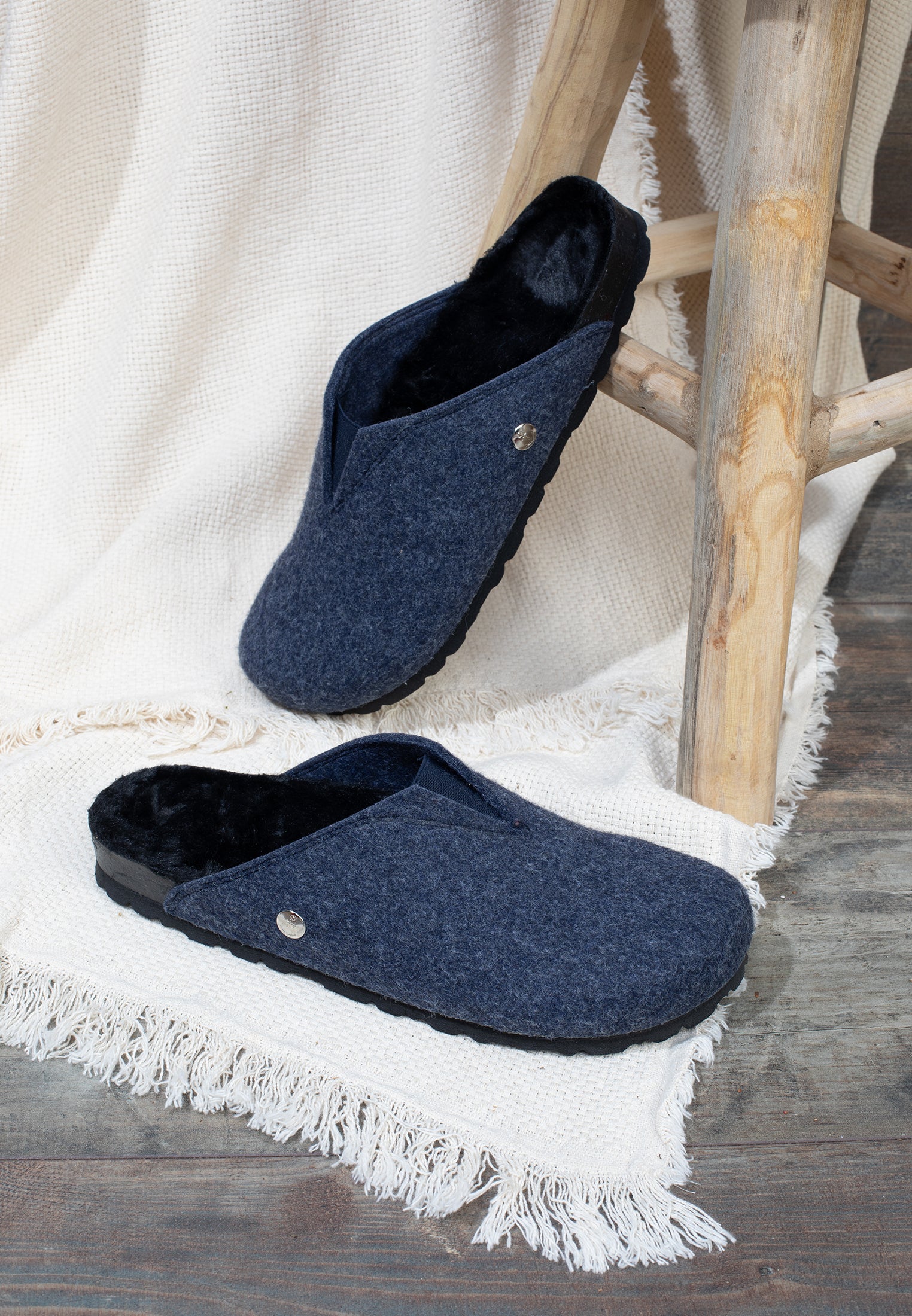 Fudji Navy Blue Clogs