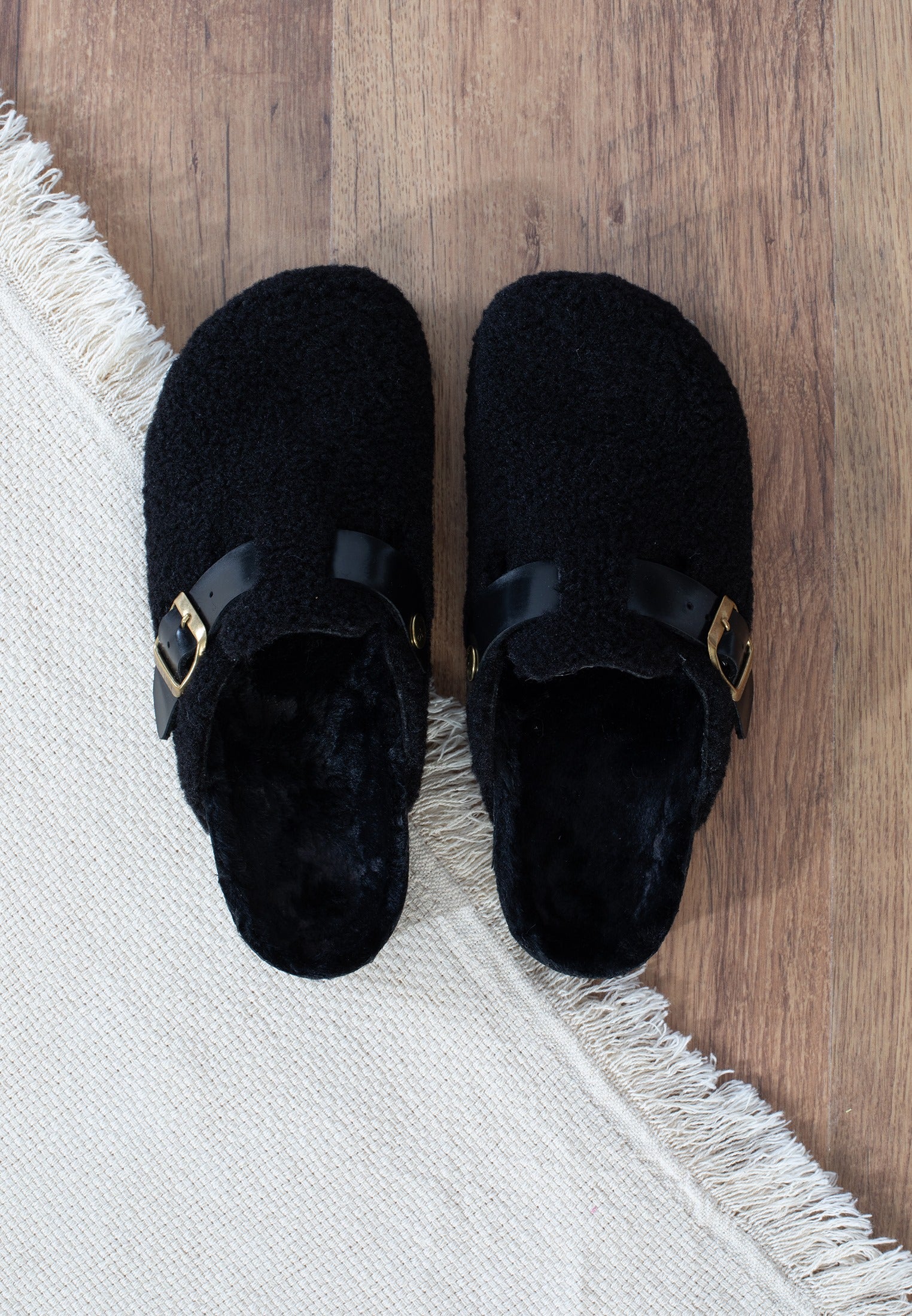 Kazan Black Clogs