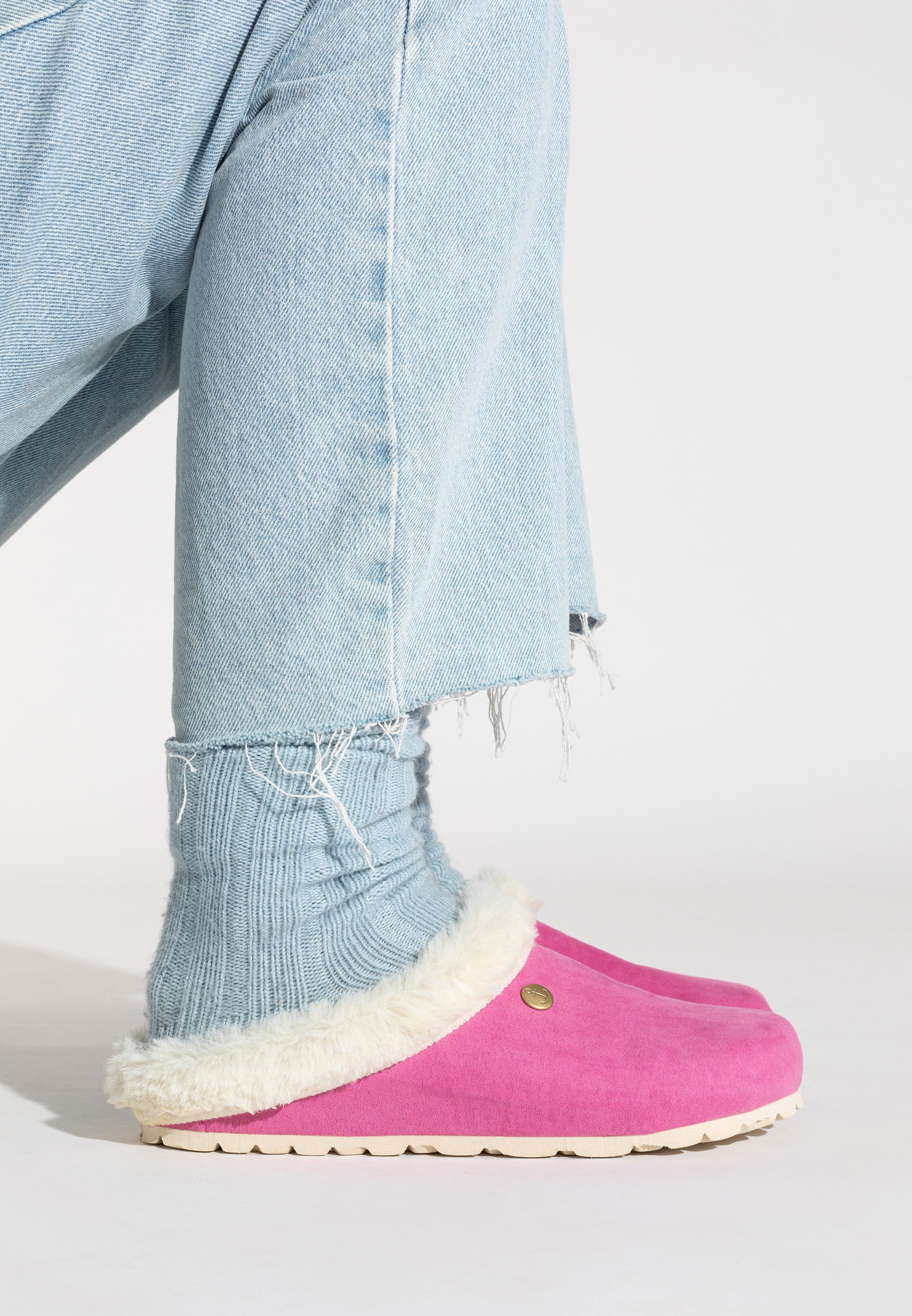 Everest Fuschia Clogs