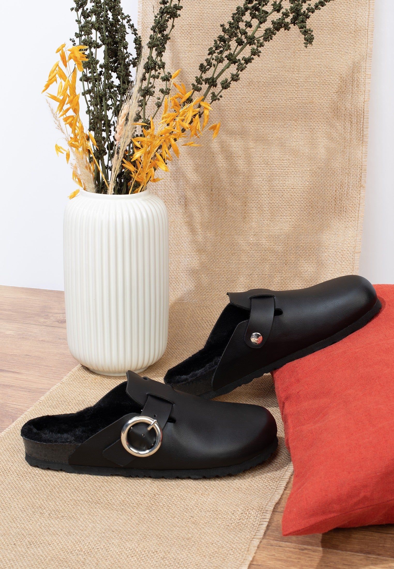 Aspen Clogs Black