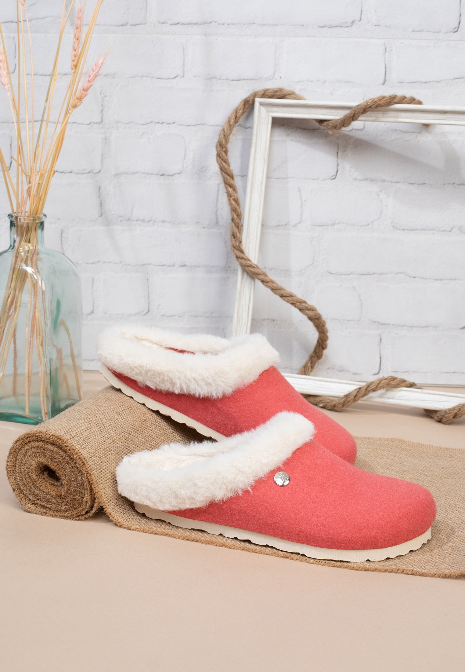 Everest Coral Clogs