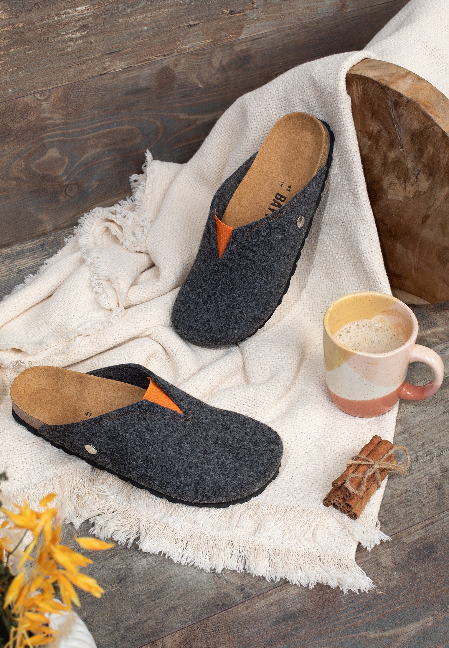 Fudji Dark Grey Clogs