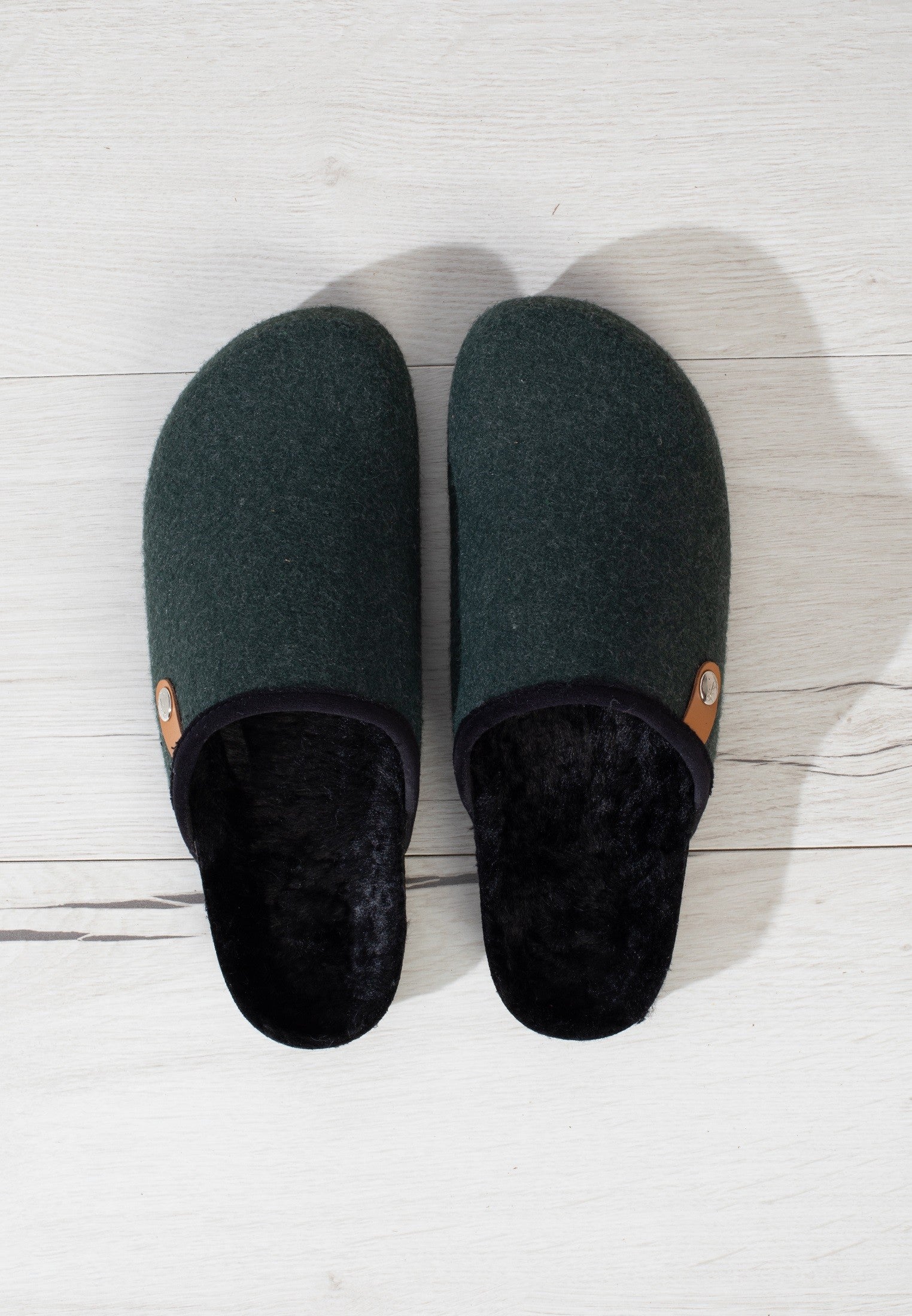 Kansas Dark Green Clogs