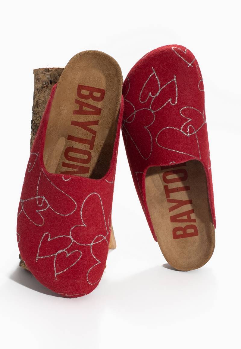 Malo Red Clogs