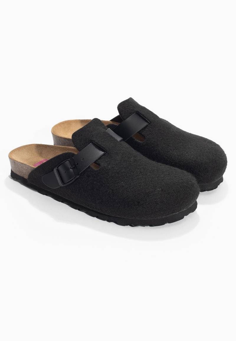 Moke Clogs Black