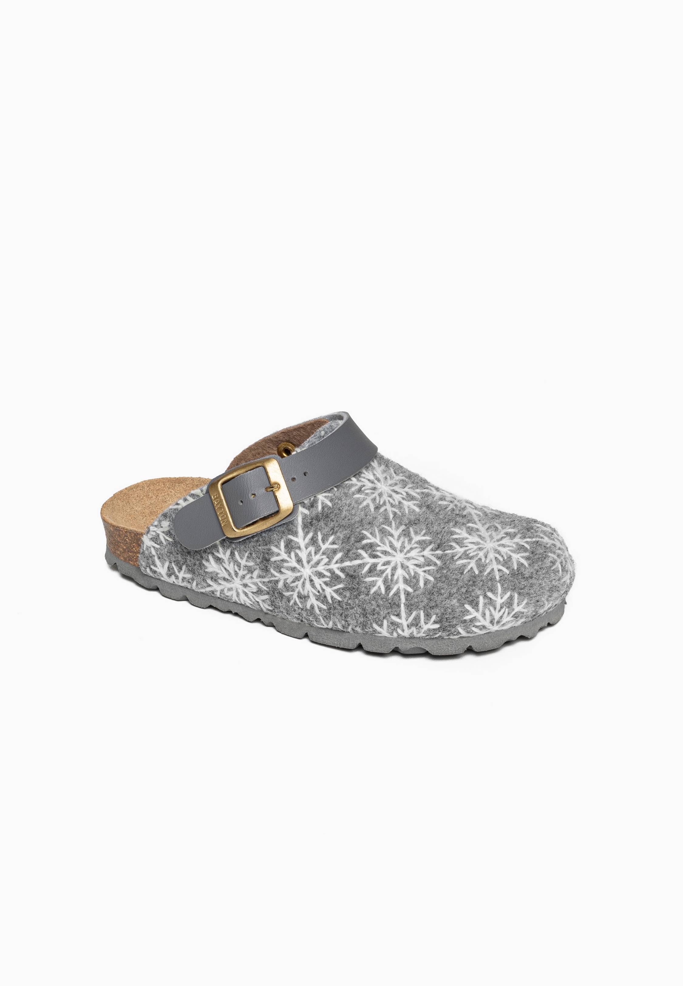 Noma Grey and White Clogs