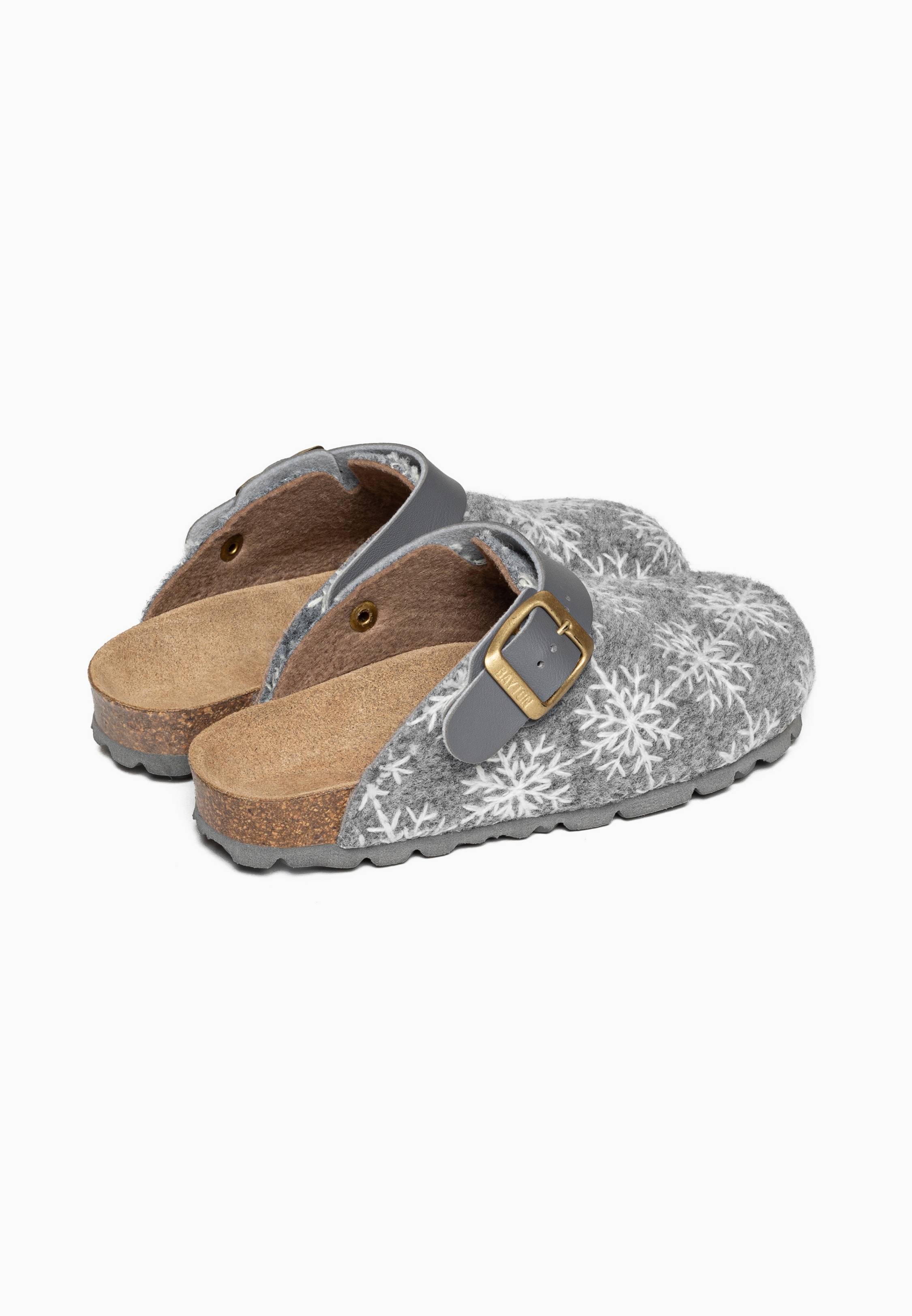 Noma Grey and White Clogs