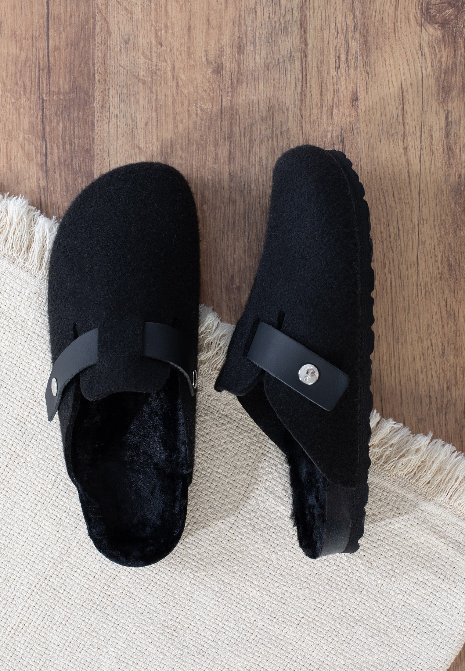 Solden Black Clogs