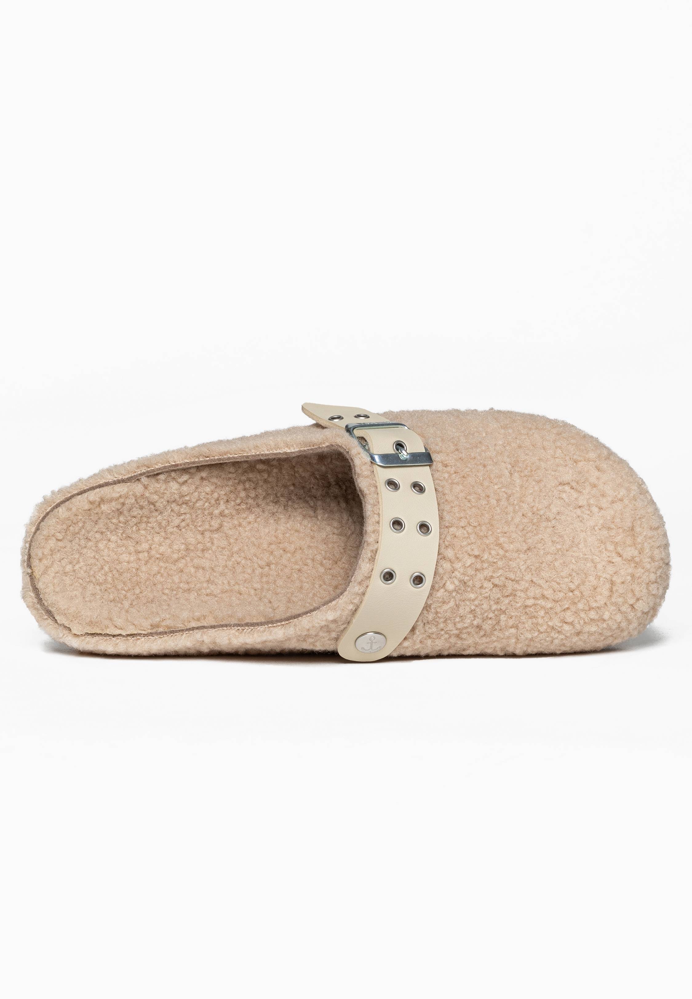 Volga Beige Clogs