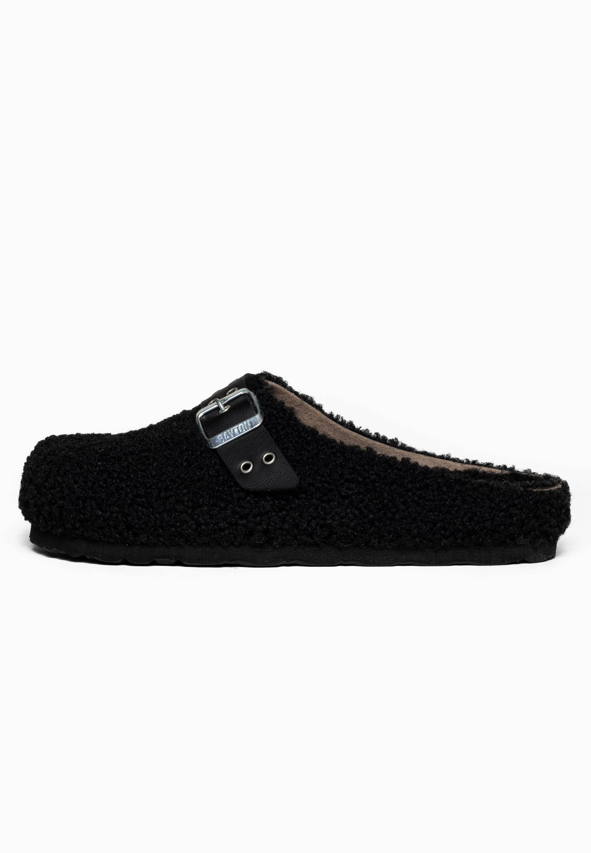 Volga Black Clogs